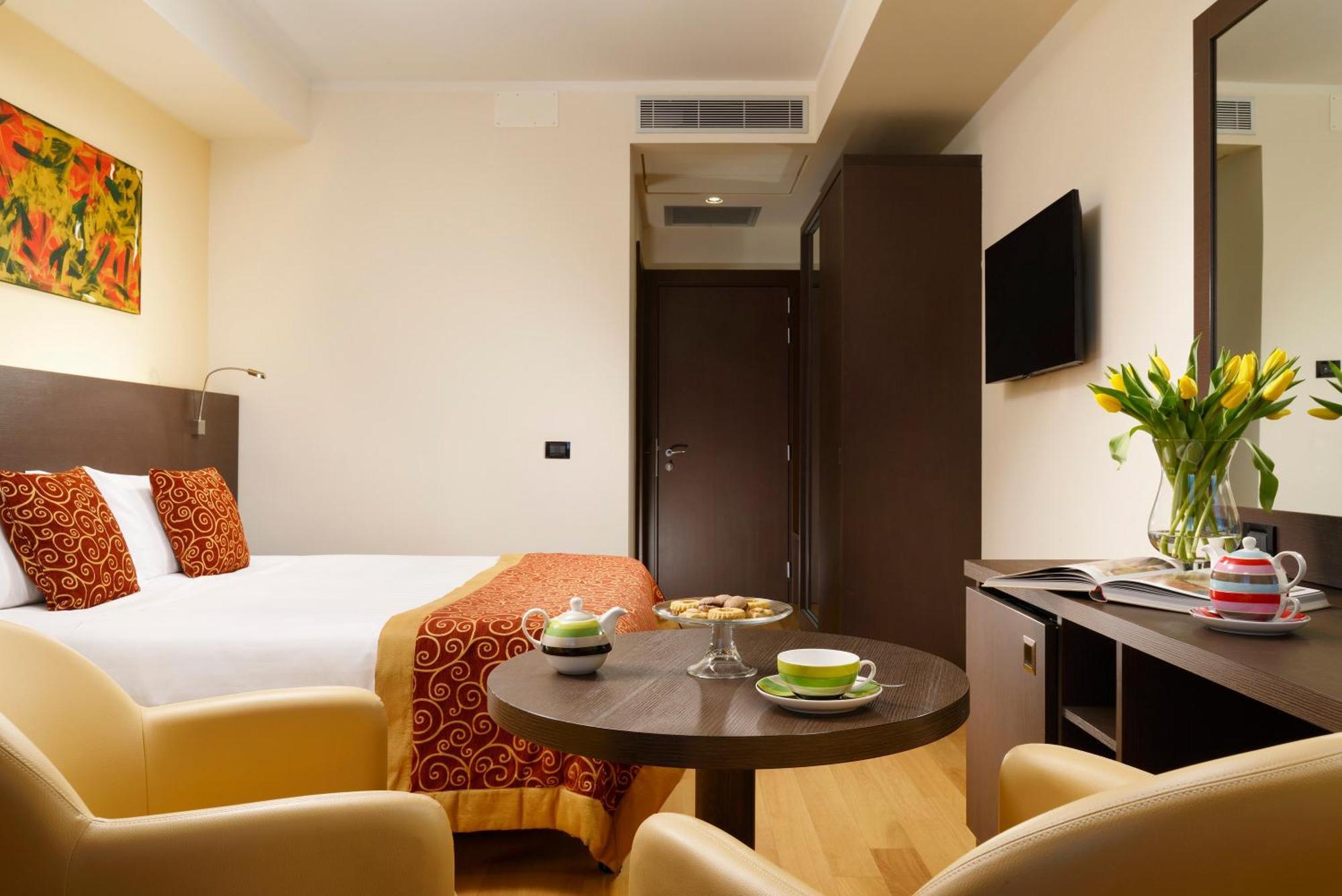 Superior Double or Twin Room,1216279363:JPEG